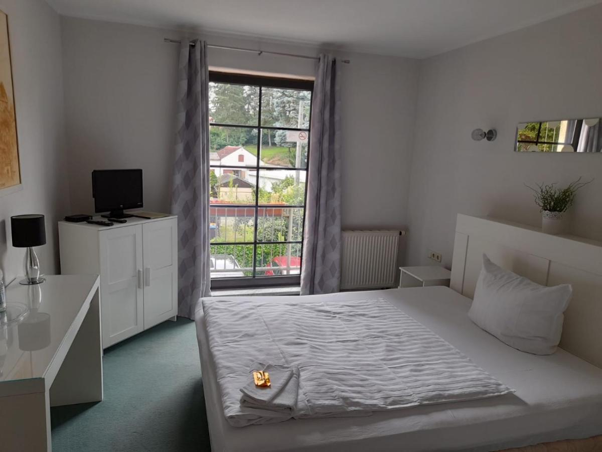 Hotel Am Kreischaer Park Eksteriør bilde